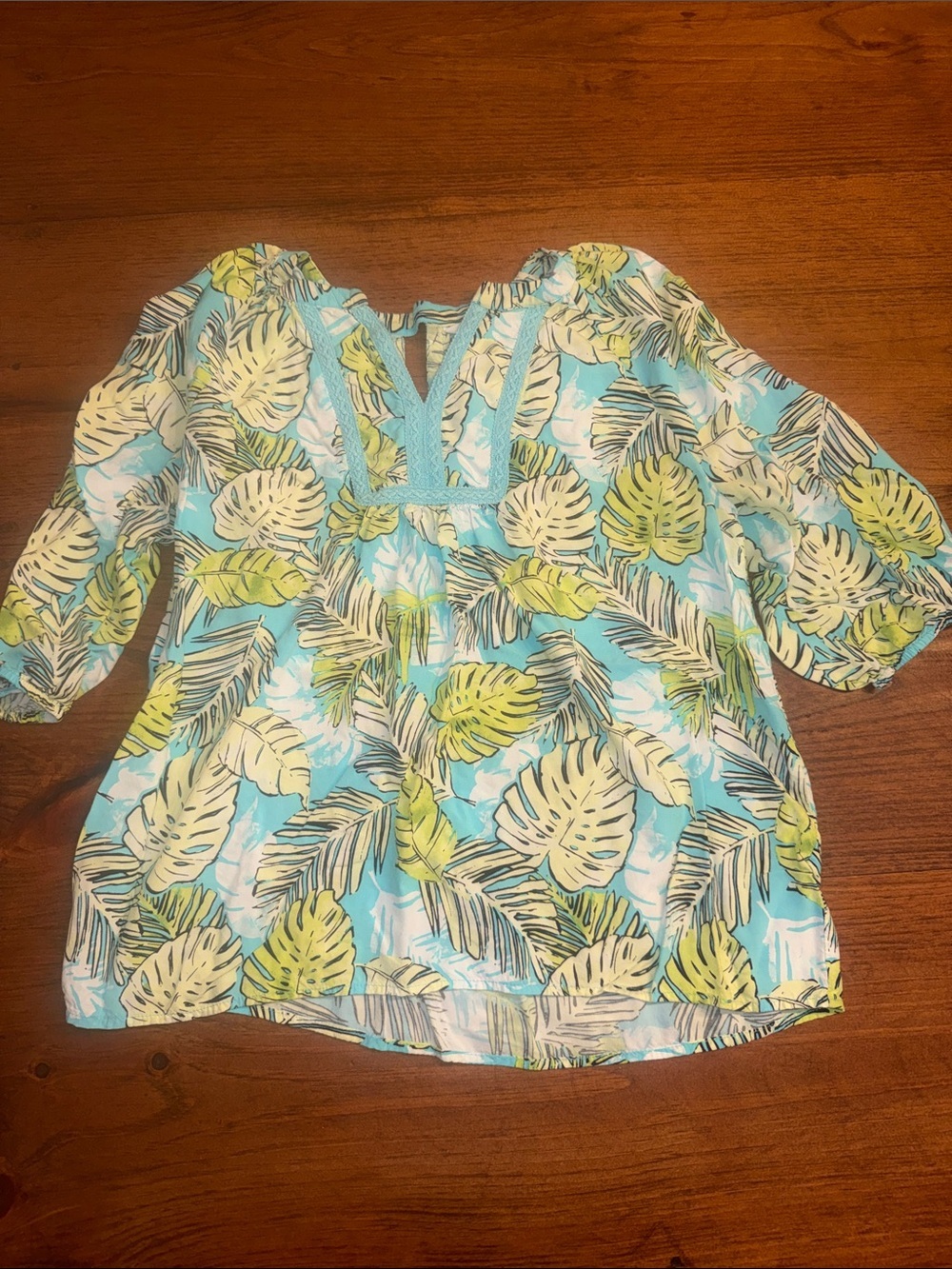 crown & ivy Aqua and Lime Leaf Print Top